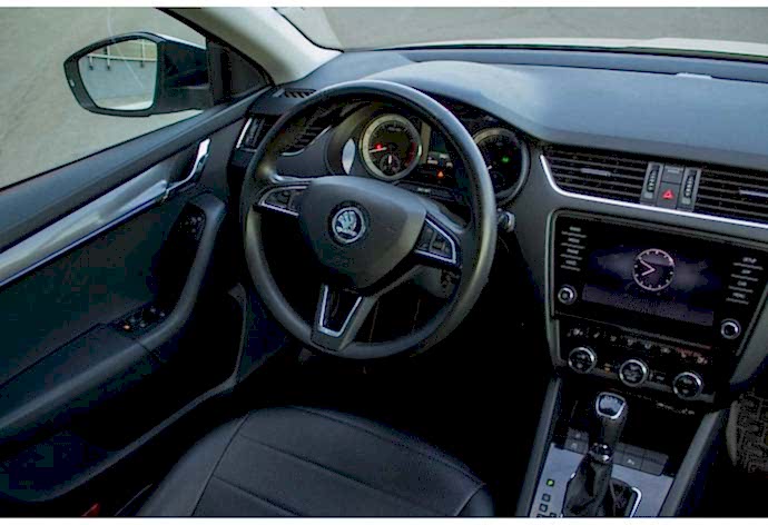 Skoda Octavia 1.8 TURBO салон