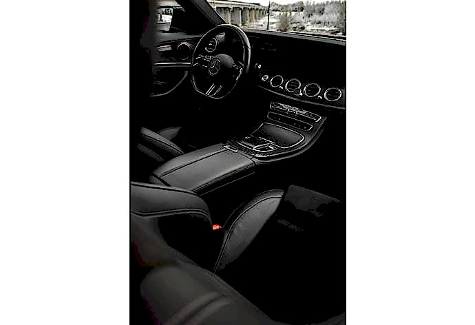 Салон Мерседес E200 AMG