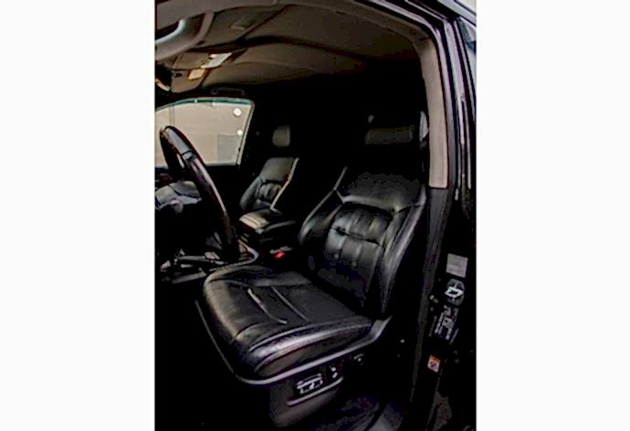 Toyota Land Cruiser 200 салон