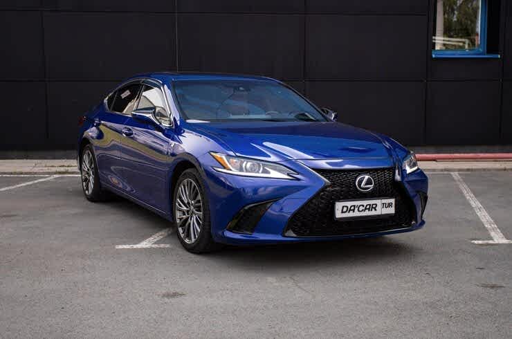 Прокат синего Lexus ES250 Executive