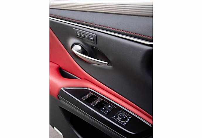Lexus ES250 Executive салон