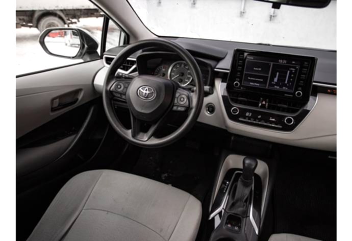 Toyota Corolla салон
